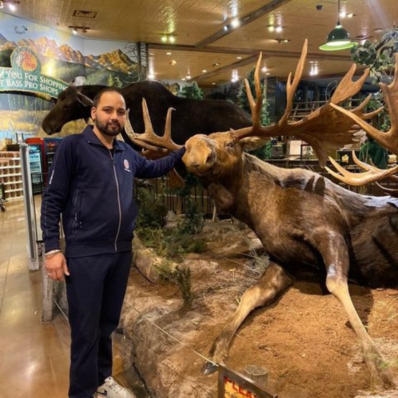 Meet your Posher, Thind - Picture 1 of 1